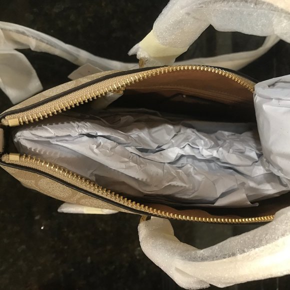 Prairie Satchel In Signature Canvas - Picture 4 of 6